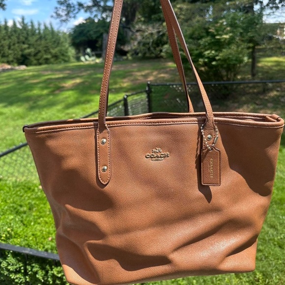 Coach Handbags - Brown Coach Crossgrain City Zip Tote